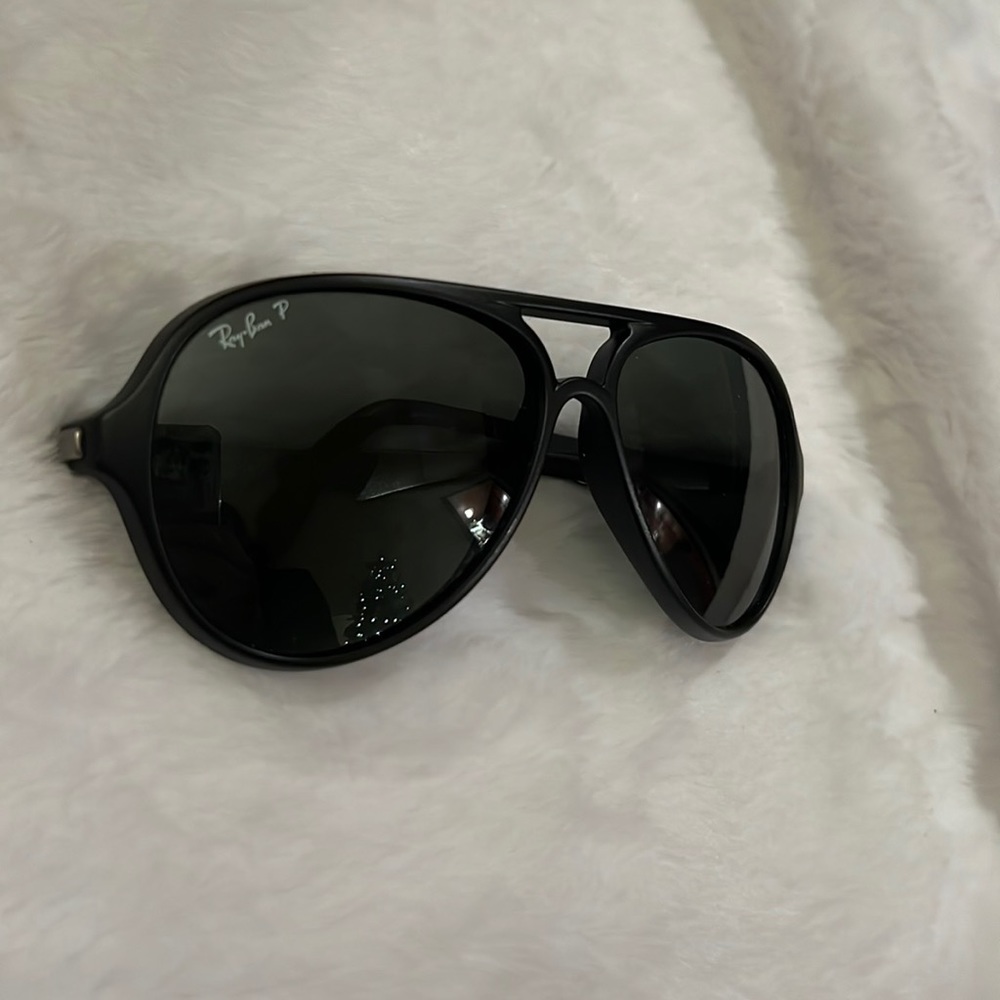 Rayban black aviators